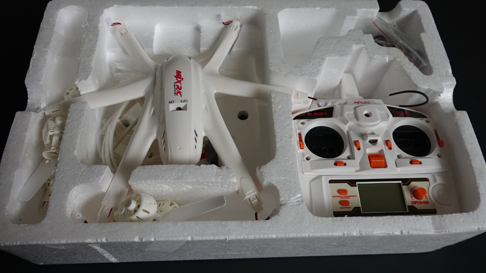 MJX X600  2.4Ghz 6-axis Gyro 4CH RC drone quadcopter RC white No Camera