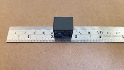 Omron relays(4) G5LA-1A4 DC5, SPST, 5V coil, 10A 250VAC contacts