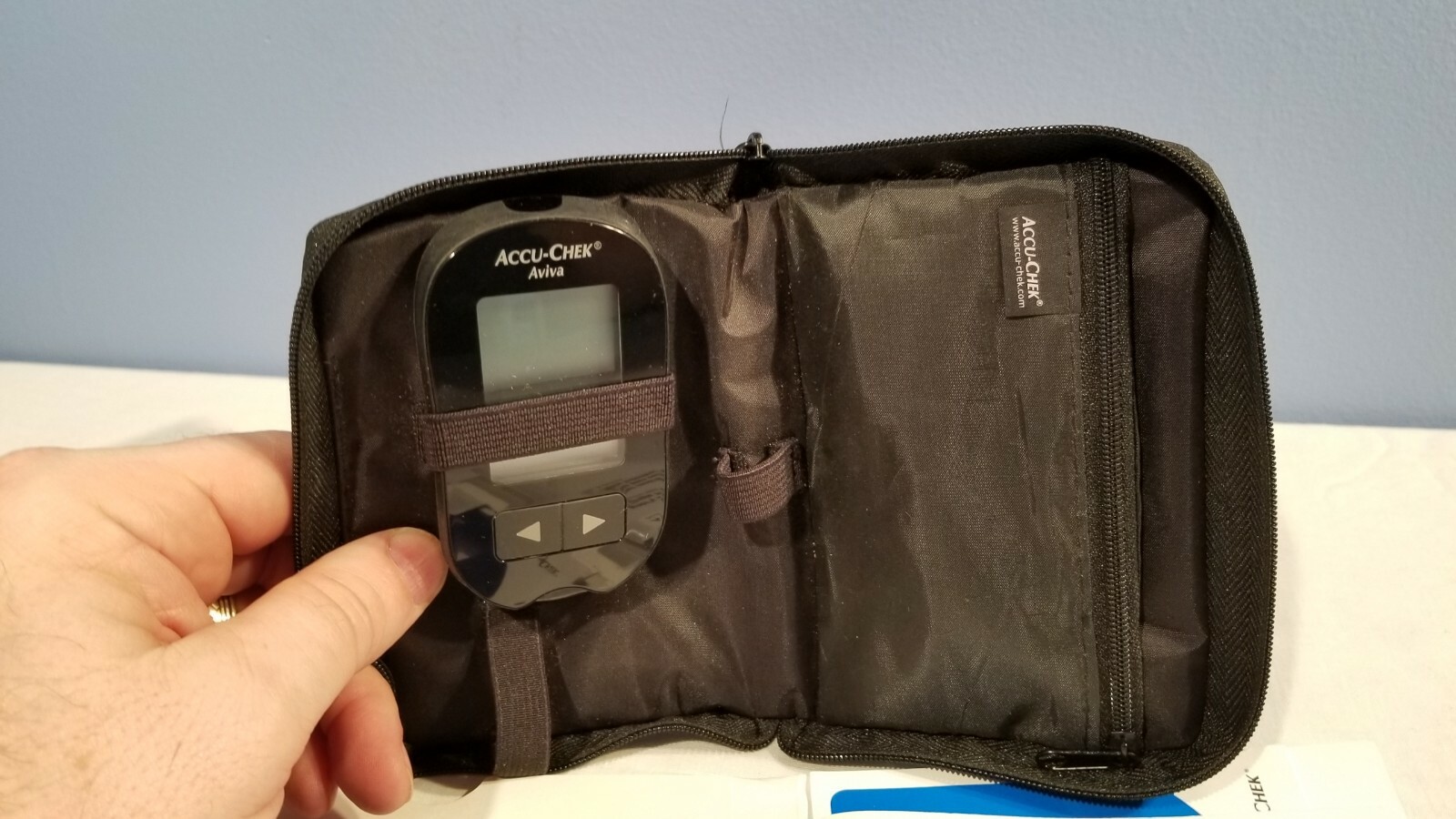 Accu-Chek Aviva Plus Blood Glucose Monitoring System with Case in Box, no strips