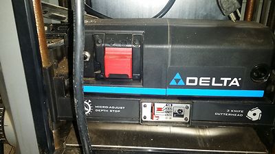 USED 5140054-82 PIVOT ROD FOR DELTA 22-590 -YOURE BUYING PART OF THE PICTURE
