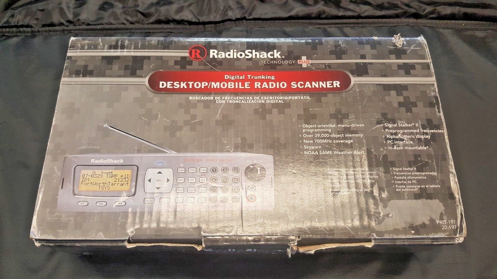 RadioShack Digital Trunking Desktop/Mobile Radio Scanner
