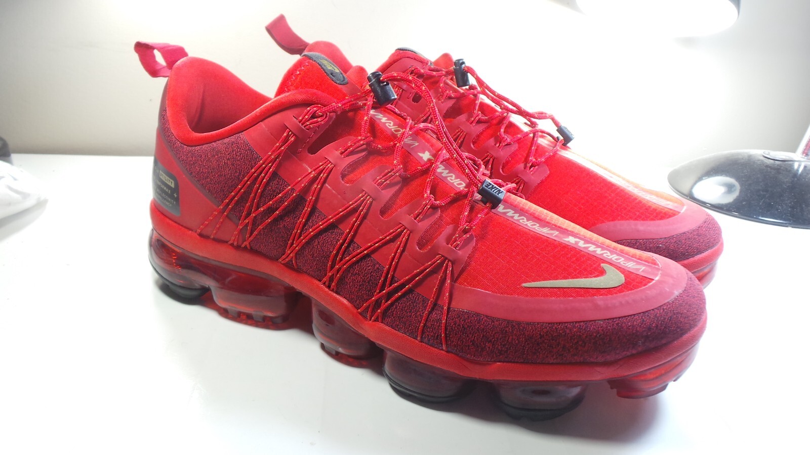 靴 NIKE  AIR VAPORMAX R NIKE AIR VAPORMAX R 