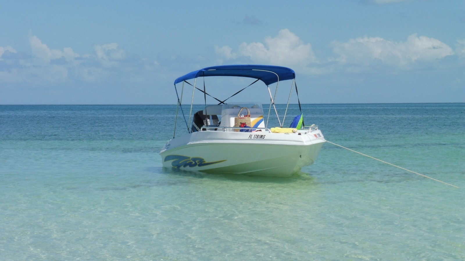 RENEGADE 2005 21' CENTER CONSOLE BOAT