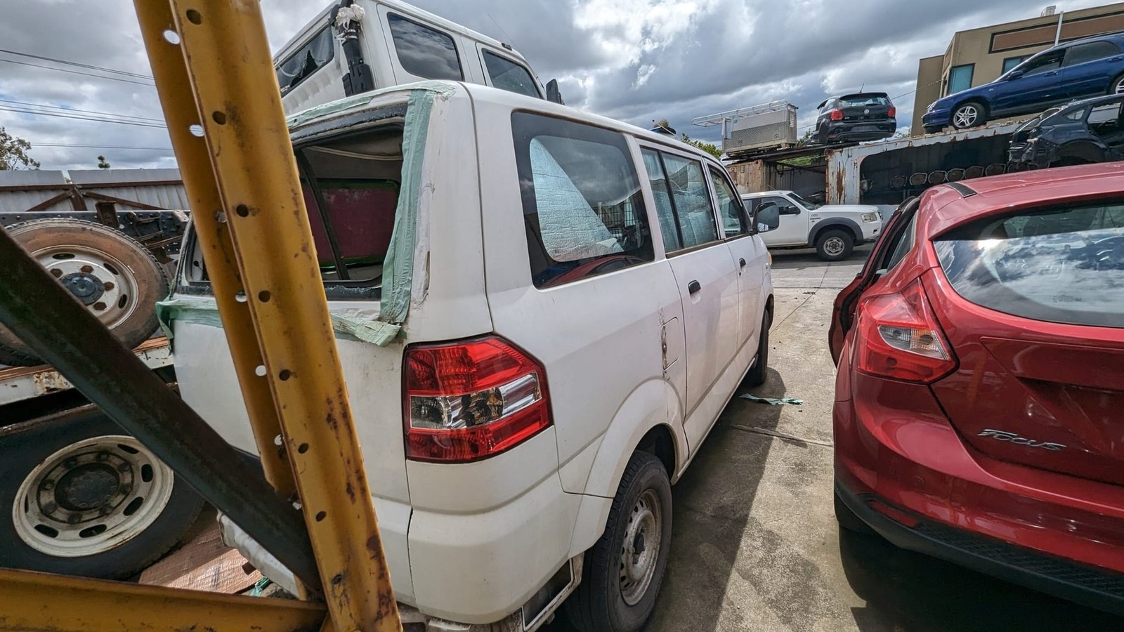 2005 - 2020 Suzuki APV DN Cargo Van RWD Right Rear Quarter Door Glass - thumbnail 3