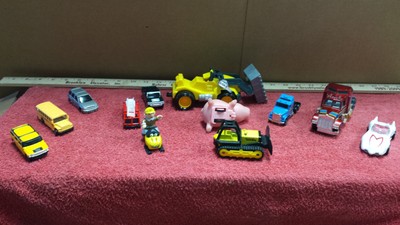 1/64th mixed lot of 12 TOYS  MAISTO / TOOTSIE TOY / RC2 SNOWMOBILE / OTHERS