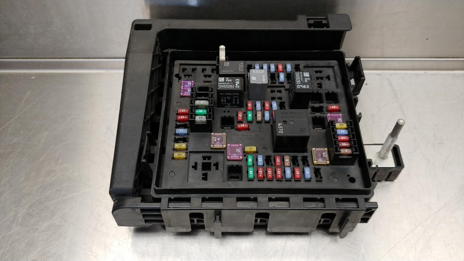 メル84071　3点 Amazon.com: Replacement Car Battery Distribution Engine