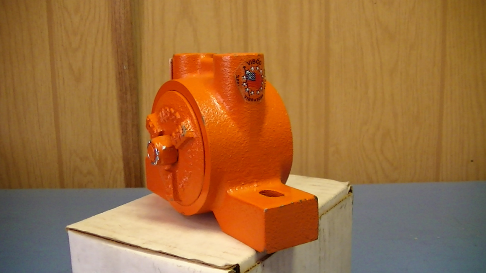 VIBCO Pneumatic Silent Turbine Vibrator BVS-190 NEW IN ORIGINAL BOX WITH DOCS