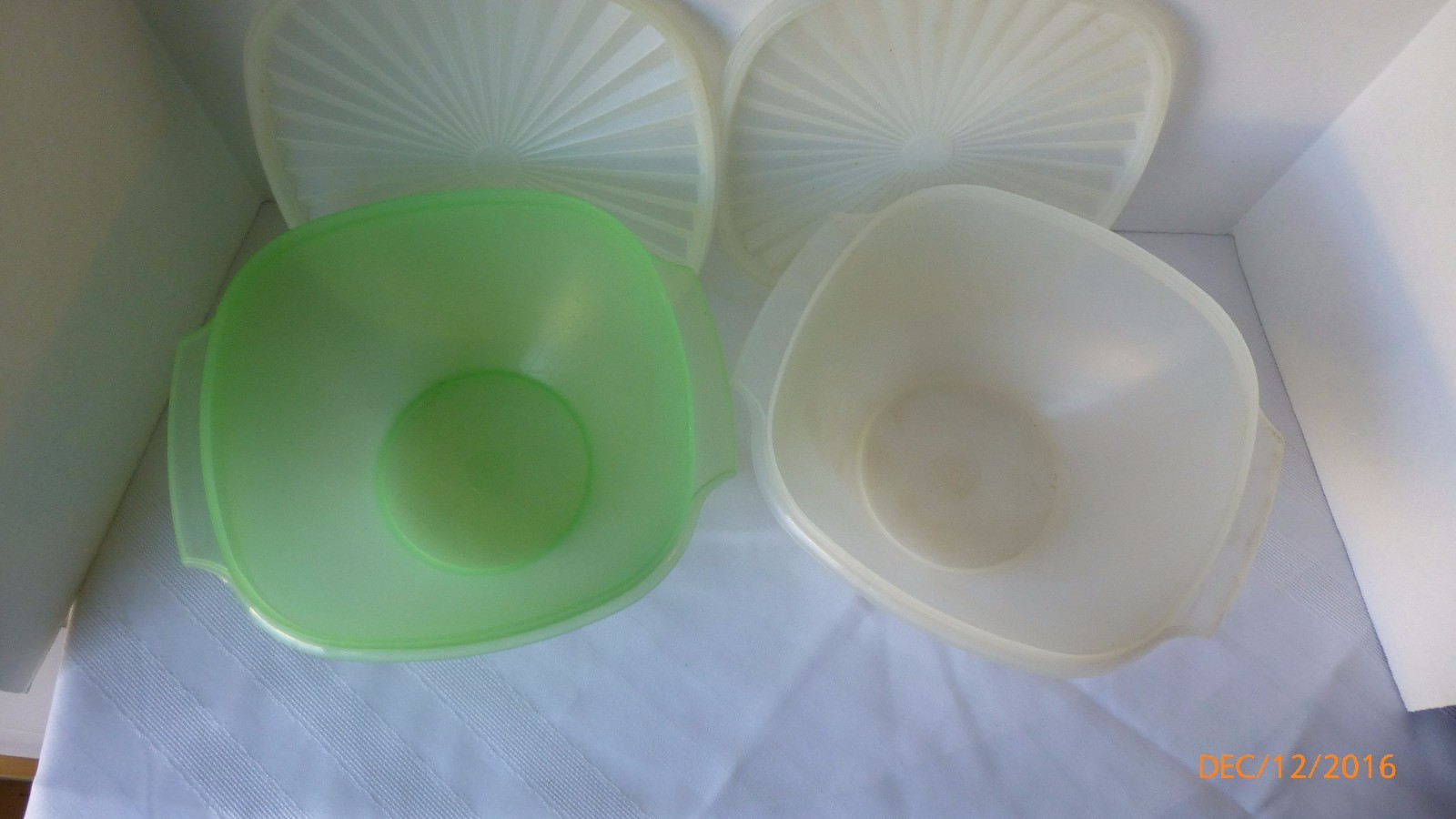 Vintage Tupperware Servalier Bowls Mixing Bowl Green Clear Set of 2 with Seals