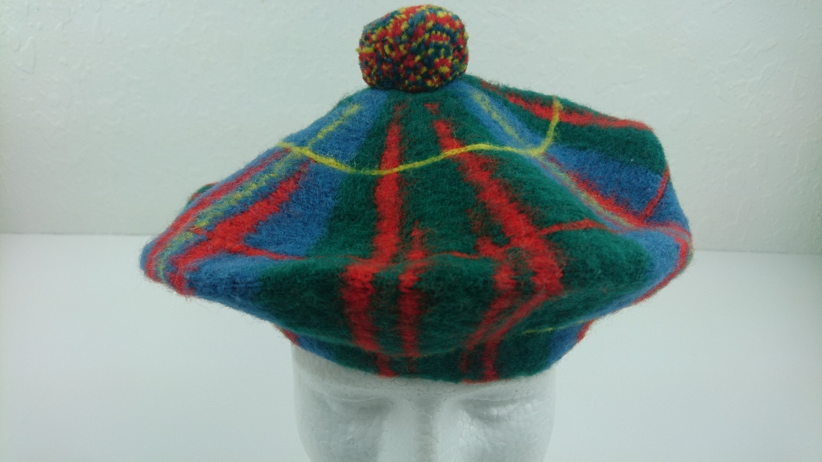 Vintage Scottish Men Wool Beret Golf Cap McDonald Of The Isle On Size Multicolor