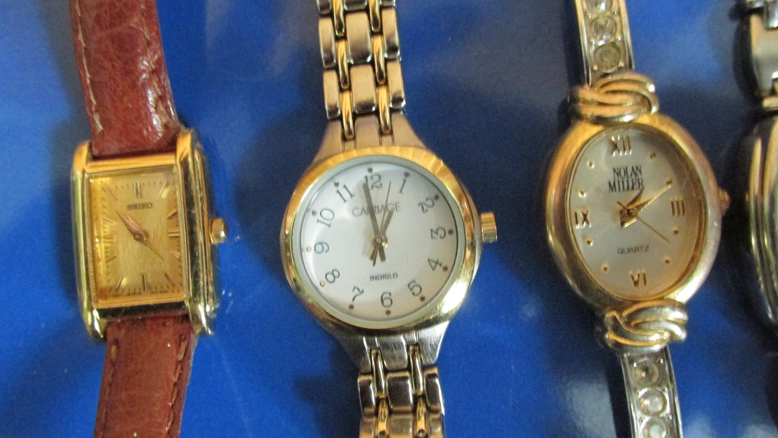 Lot of 10 women's watches in brands like Seiko, Joan Rivers, Elgin, Carriage etc