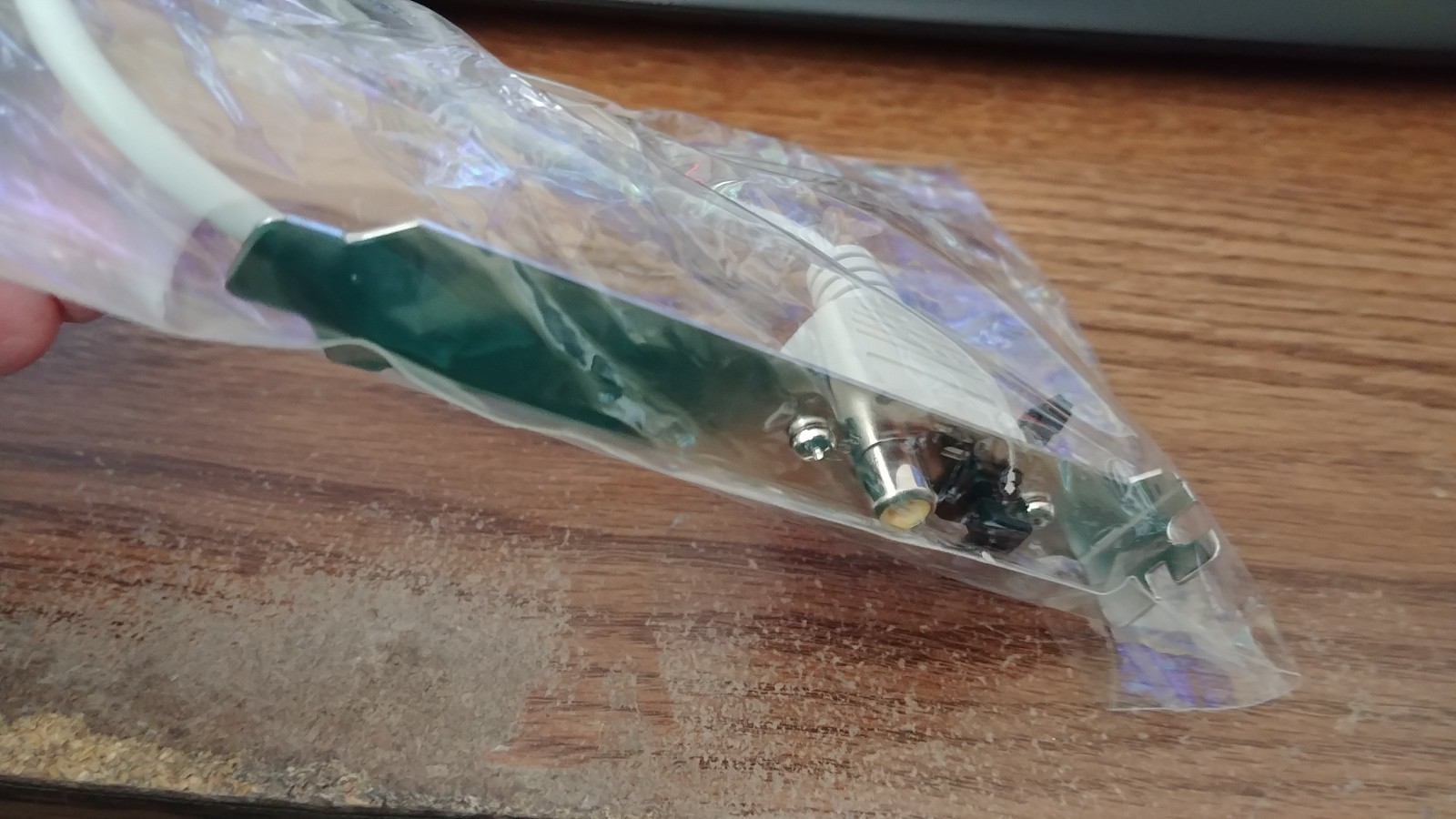 RCA ADAPTER FOR A VIDEO CARD BACK PANEL NEW STILL IN PLASTIC FOR PC