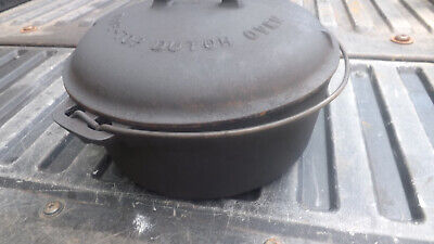 Griswold #9  cast iron bean pot kettle with lid 2552