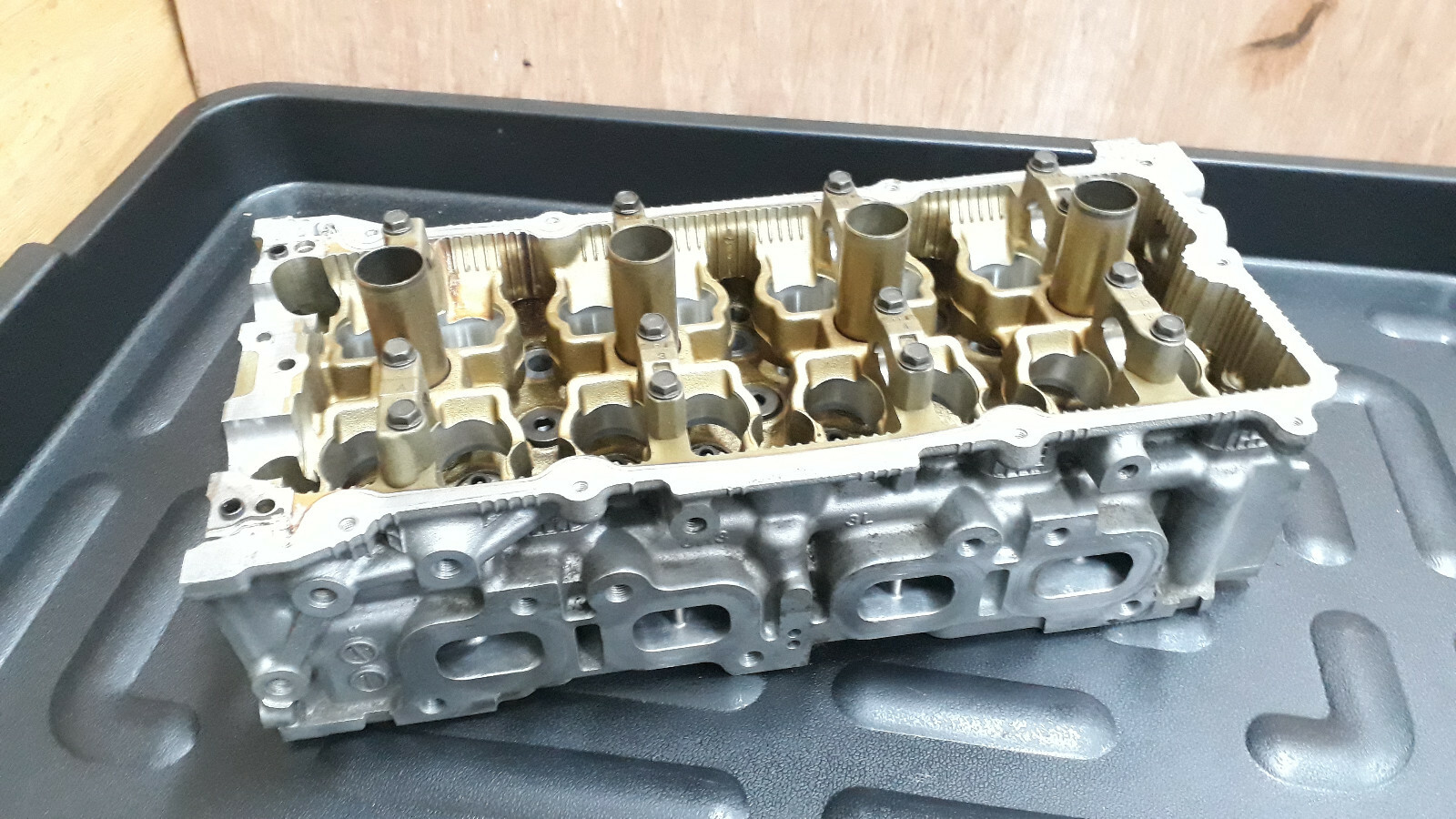 Nissan X-Trail Altima Primera Cylinder Head For QR20 QR25 DE Nissan X-Trail Altima Primera Cylinder Head For QR20 QR25 DE