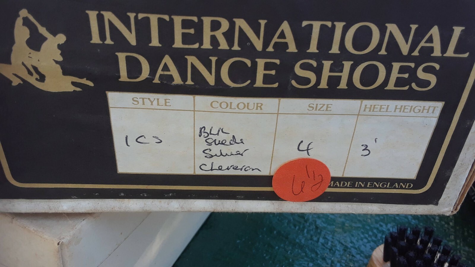 Dance Shoes size 4 International  Excellent Condition US  - 3" heel