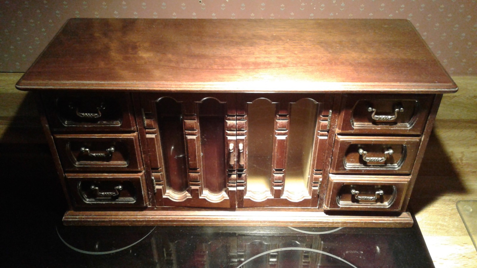 Vintage circa 1950 or 1960 jewelry chest cabinet