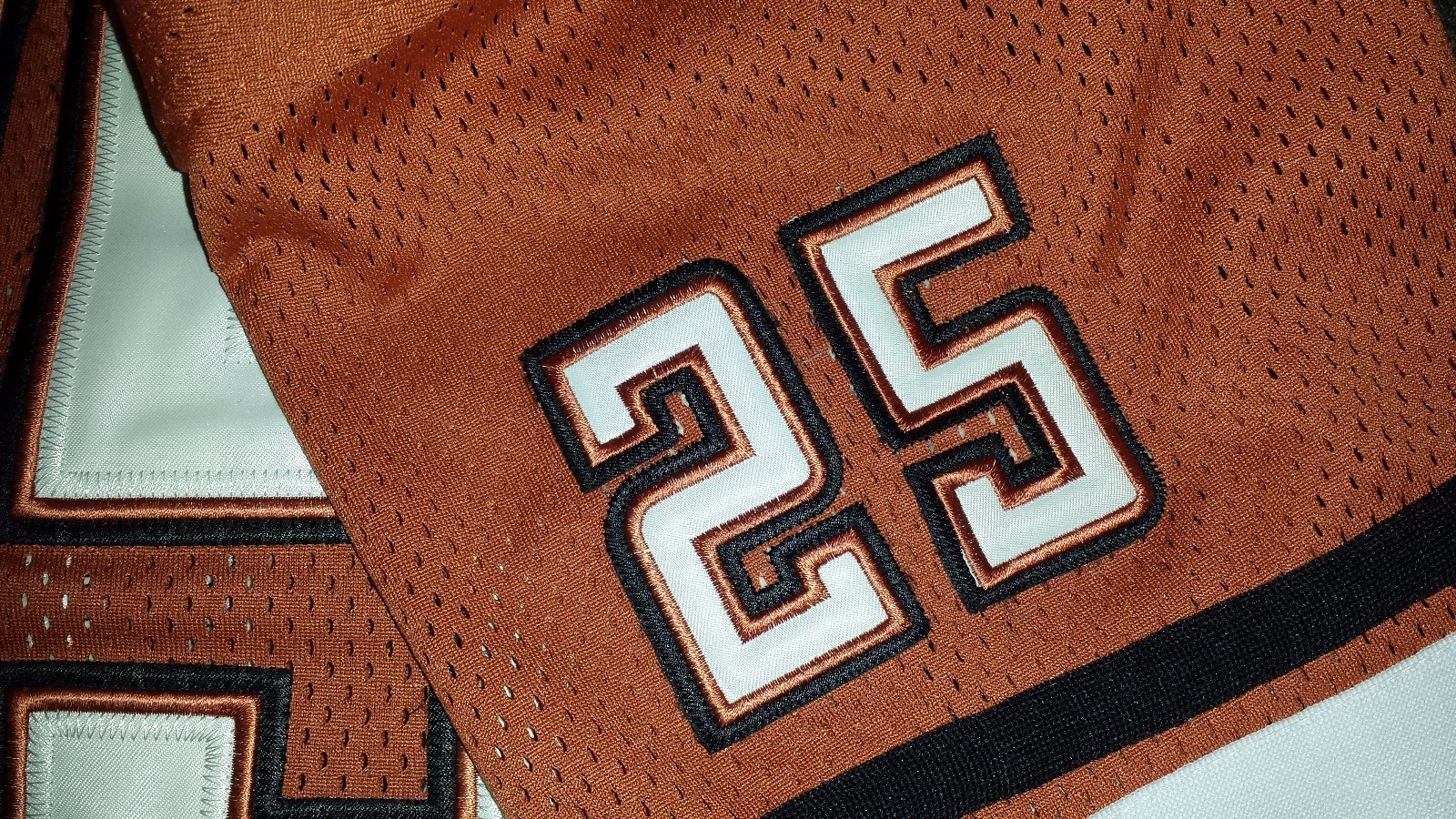 UNIVERSITY TEXAS LONGHORNS #25 JAMAAL CHARLES Sewn Chiefs NCAA Jersey Youth XL