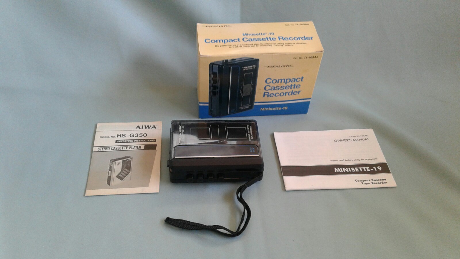 Realistic Compact Cassette Tape Recorder Minisette-19 CAT. NO. 14, Original box