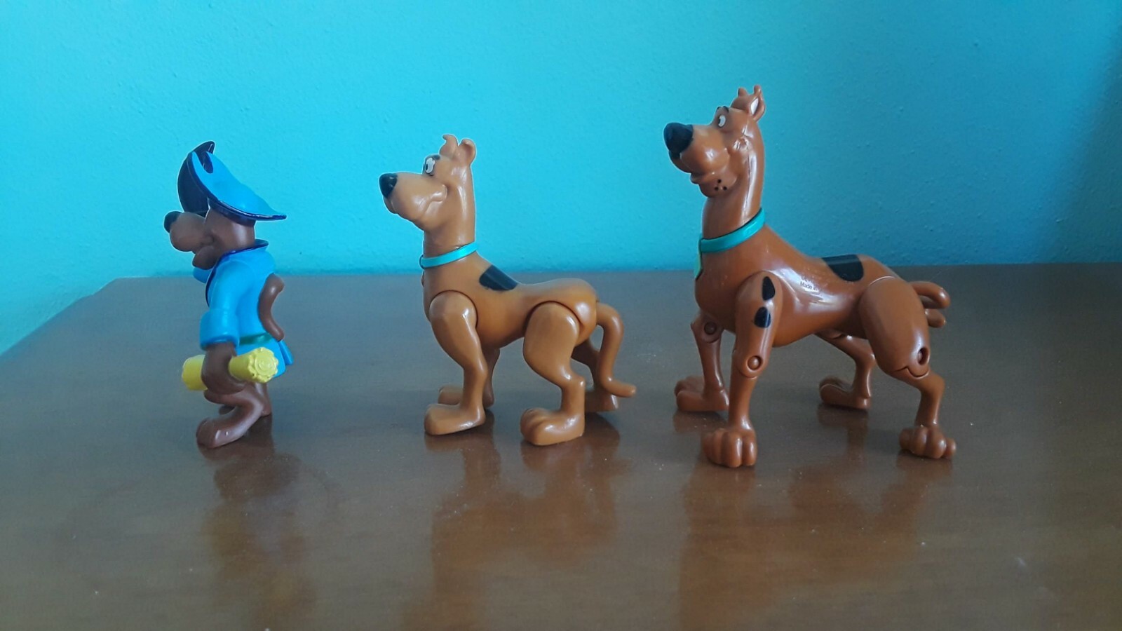 Variety of toy scooby Doo's