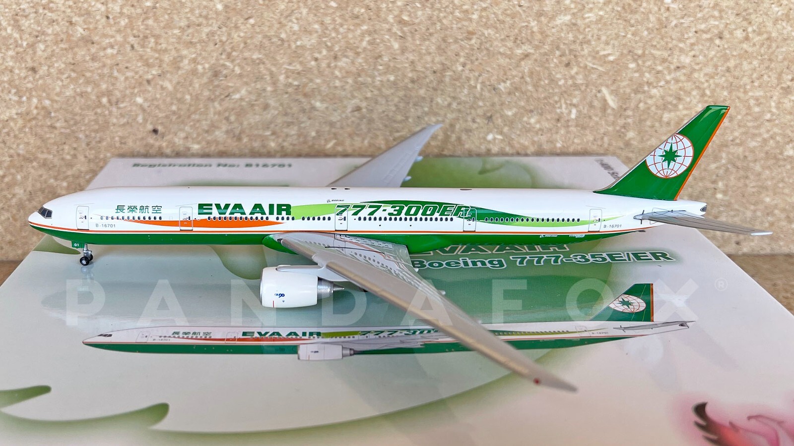 航空機・ヘリコプター 1/400 EVA Airways 777-300ER Phoenix EVA Air Boeing 777-300ER B-16701 Rainbow Phoenix PH4EVA149