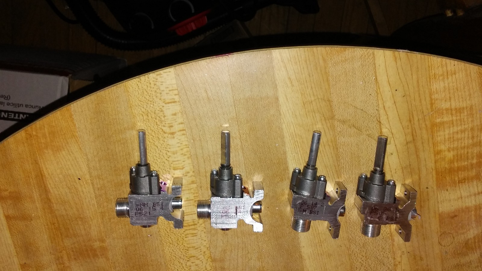 Model #JGD8430ADF JENN-AIR counter unit, gas valves All 4 included, (never used)