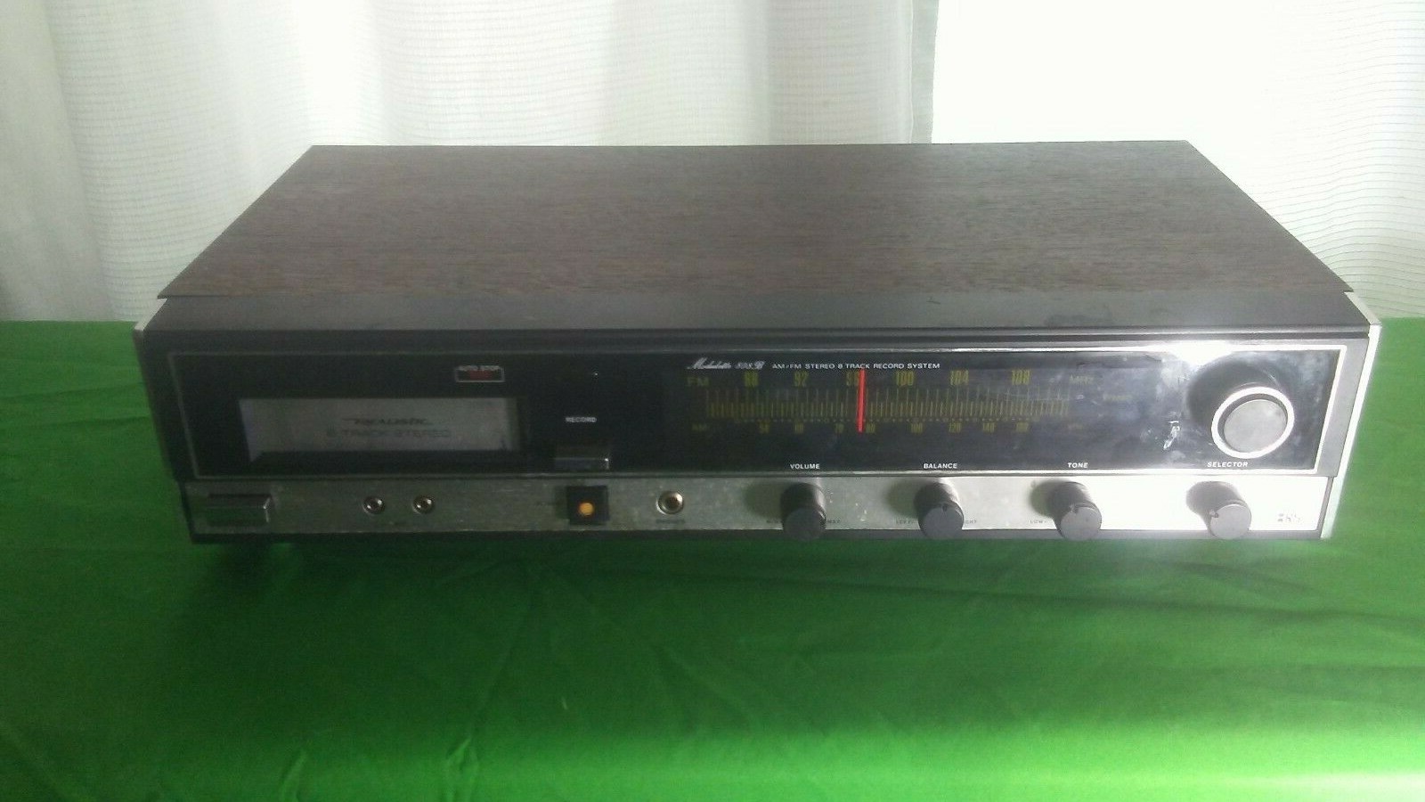 Vintage Realistic Stereo Modulette 808 Track Player Radio Stereo Model 14-945B