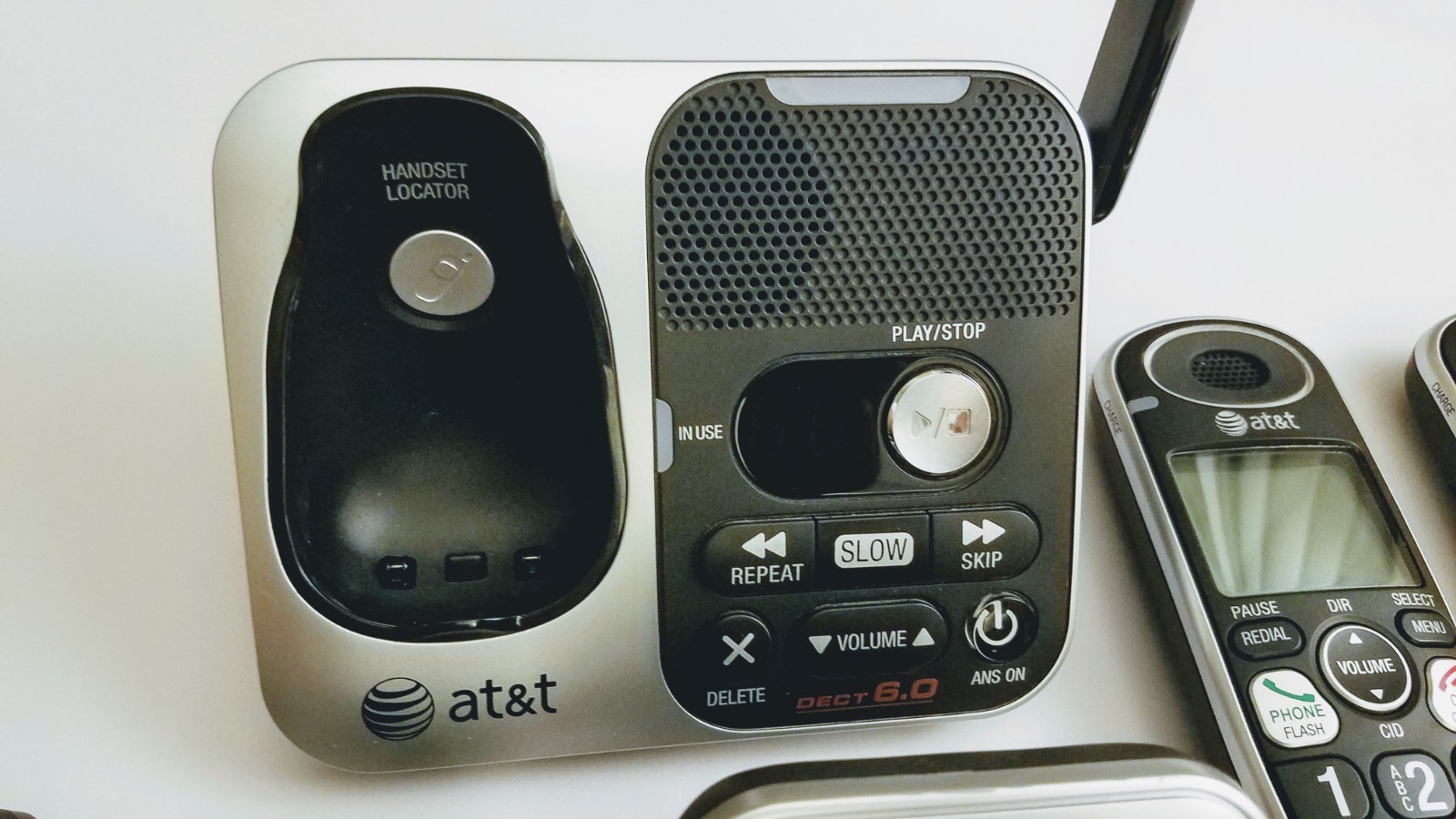 AT&T TL32200 DECT 6.0 Cordless Phone Black Silver