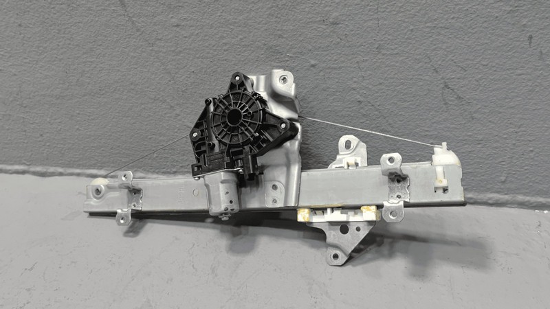 Used 2021-2025 Nissan Rogue Rear Left Driver Side Door Window Regulator W/ Motor OEM