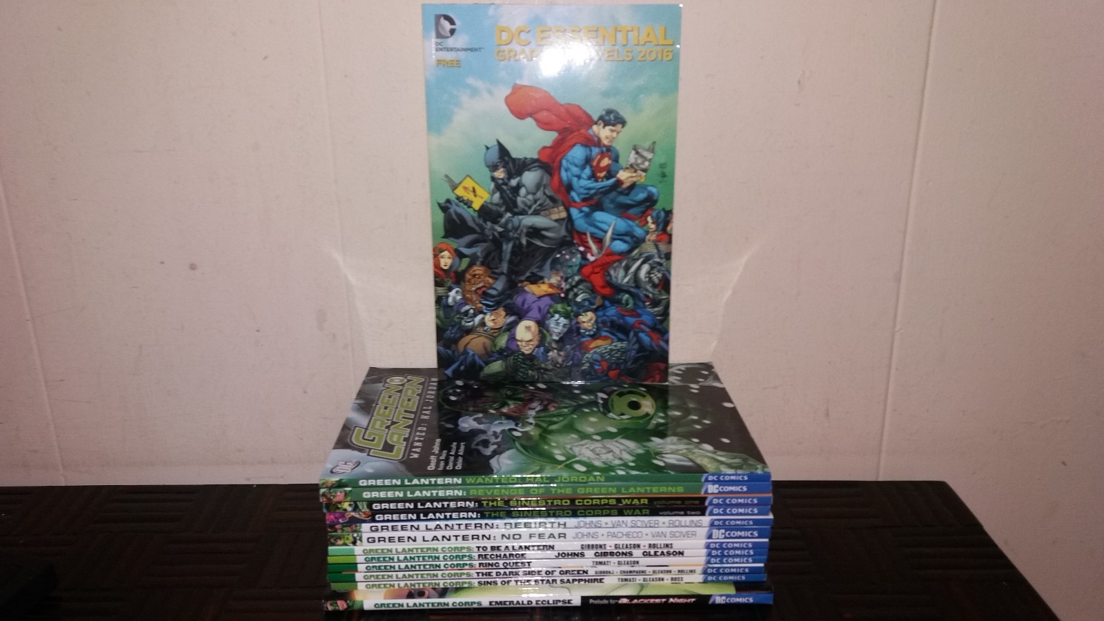 LOT OF 12...DC COMICS...GREEN LANTERN GRAPHIC COMICS