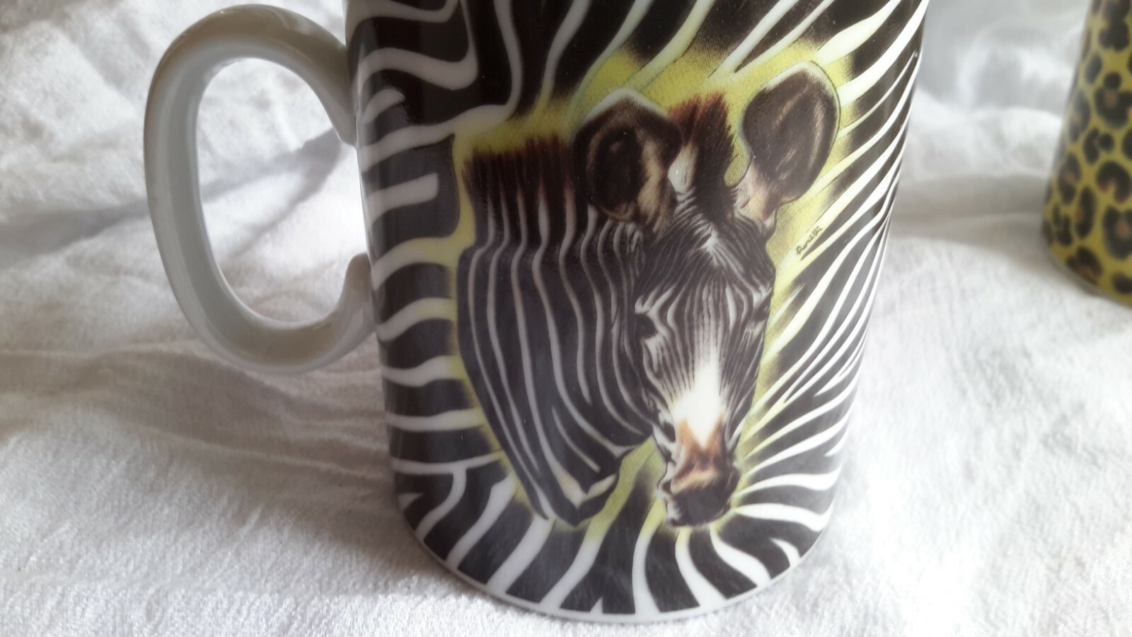 1855 EMAIL DE LIMOGES MUGS LEOPARD & ZEBRA I. GODLINGER COFFEE CUP PAIR DESIGNER