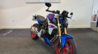 2026 BMW F900 BMW F900 R ROADSTER Petrol Manual