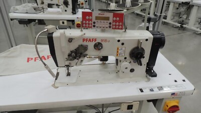 PFAFF 918U Stitching Machine w/ foot throttle