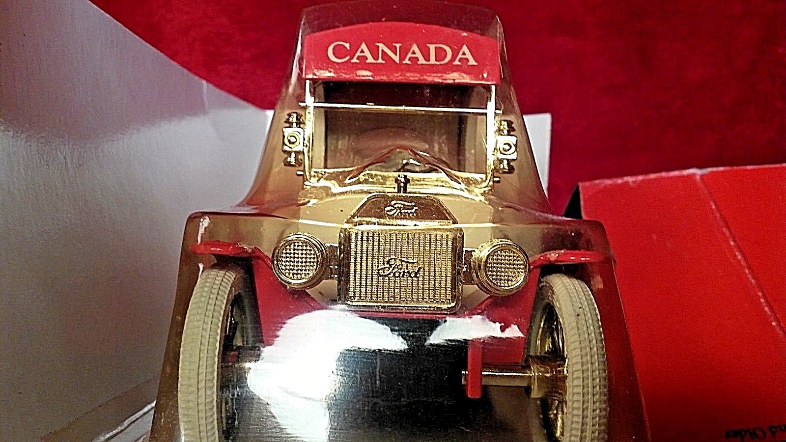 1913 Model T Ford Canada Coin Bank Die-Cast Model Maple Leaf Red Limited ERTL