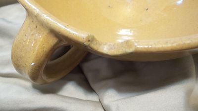 Vintage Yellow Ware Mixing Bowl Spout Handle Cold Paint 9