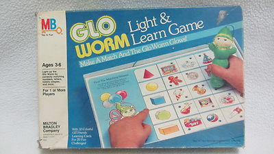 その他 1985 Hasbro Milton Bradley Glo Worm Light & Learn Game $_1.JPG?set_id=8800005007