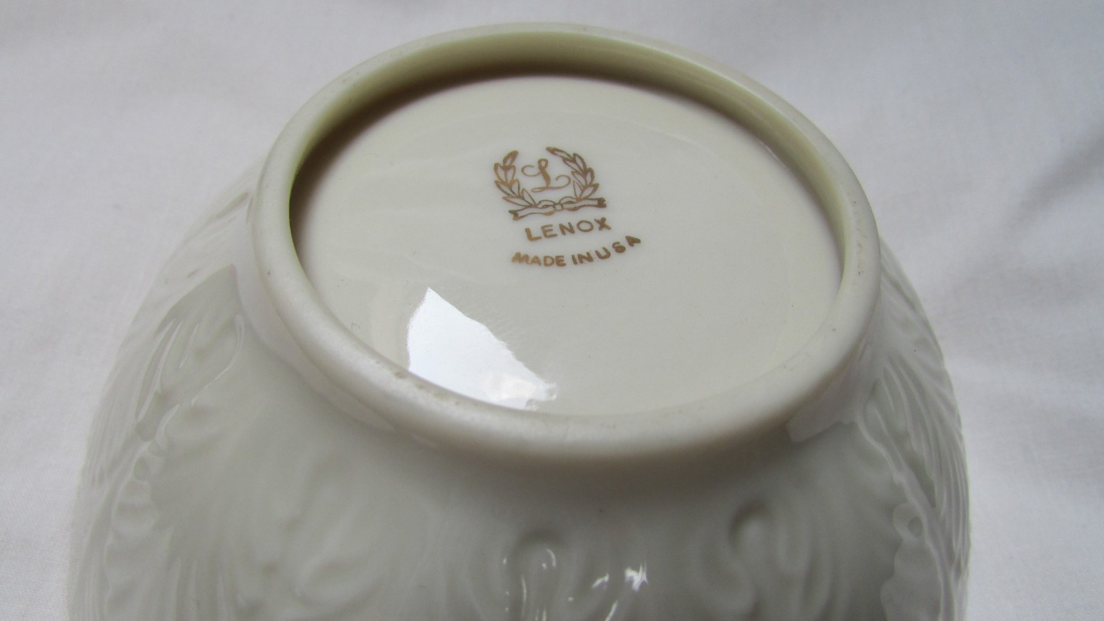 Lenox Bowl 4 1/2 in with 1 1/2in deep