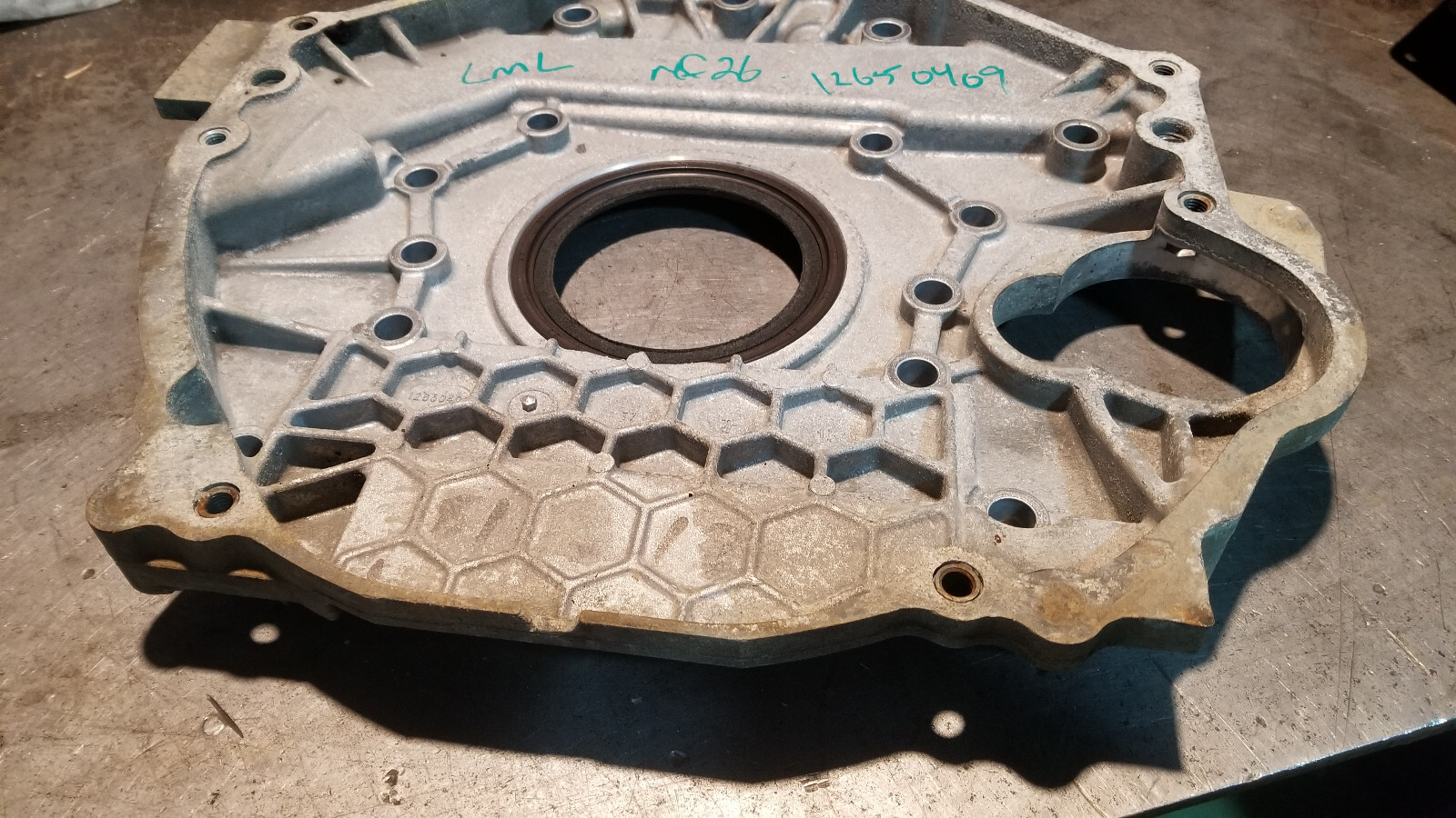 11-14 Chevy 6.6 LML Duramax Diesel MT AT Transmission Adapter Plate 12650409 - Picture 9 of 12