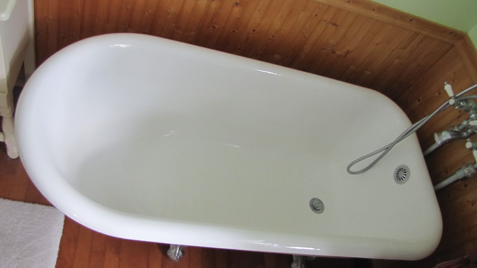 CHATSWORTH CAST IRON CLAW FOOT BATH TUB 60