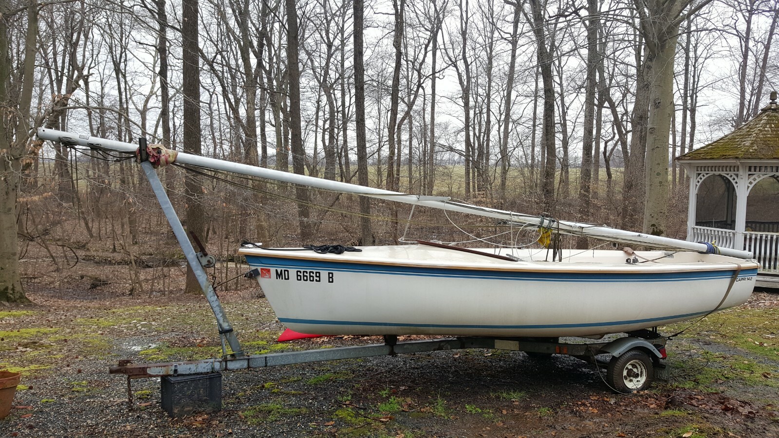 1985 Catalina Capri 14'2" Sailboat & Trailer - Maryland