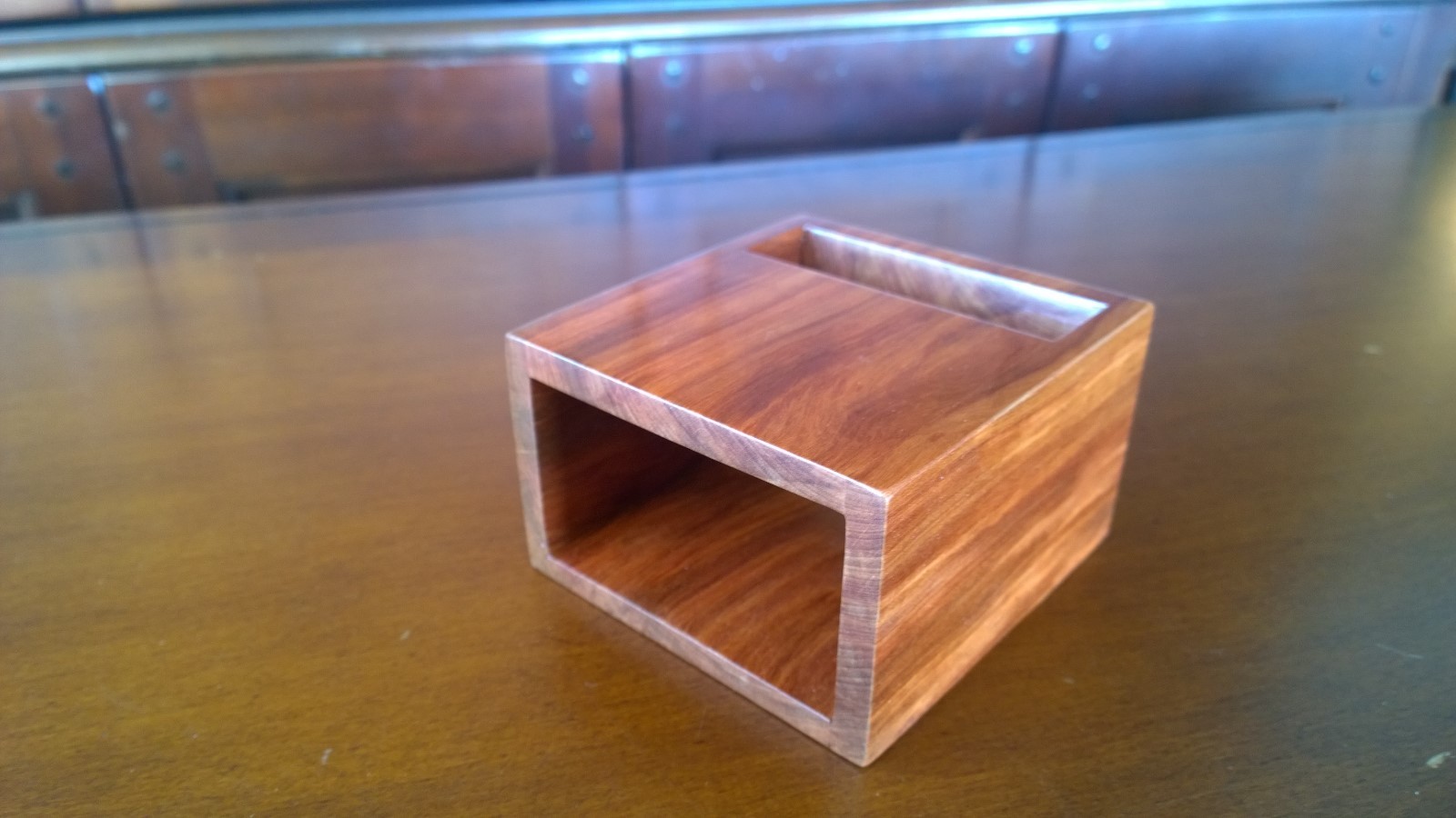 Handmade Exotic Redheart Cell Phone Amplifier, Acoustic Viewer