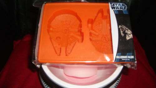 Star Wars TWO Silicone Chocolate Molds Millennium Falcon Candy Oven