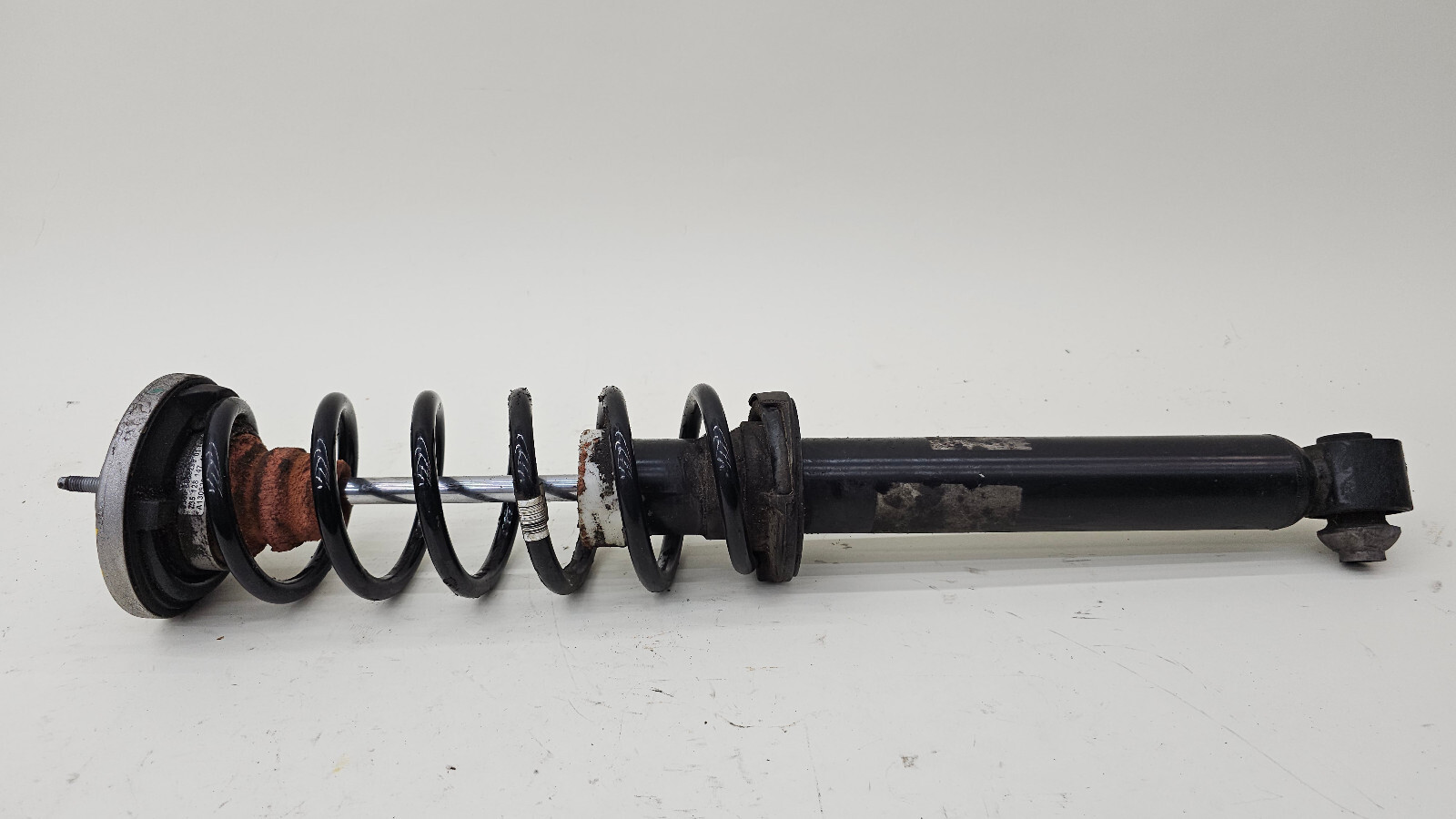 2014-2016 BMW F10 535I RWD Rear Right Passenger Side Shock Absorber Strut OEM