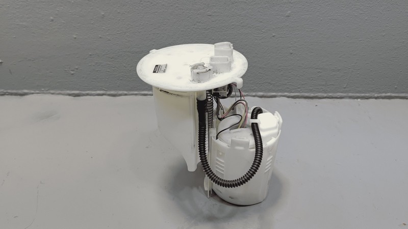 Used 2018-2024 Toyota Camry 2.5L Fuel Gas Tank Pump & Sending Unit OEM