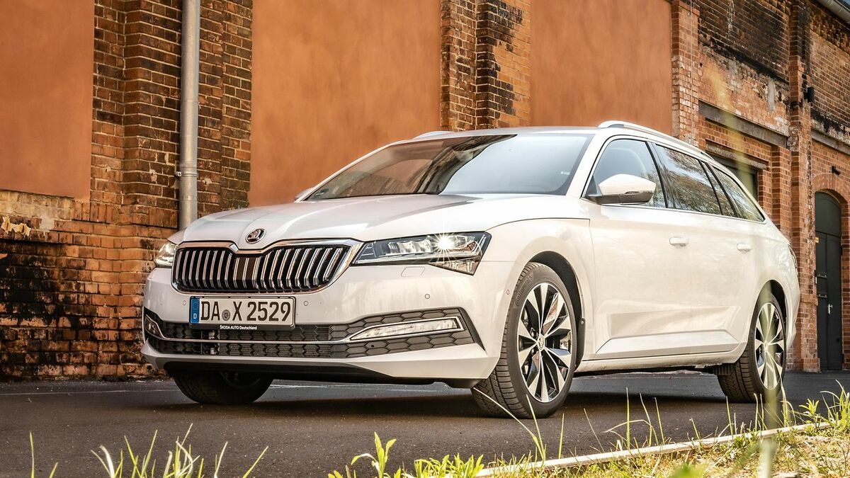 Skoda Superb Combi Iii 2019 Im Test Mobile De