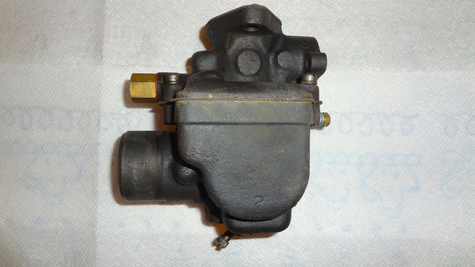 FARMALL H CARBURETOR  International Harvester Carb,  50981