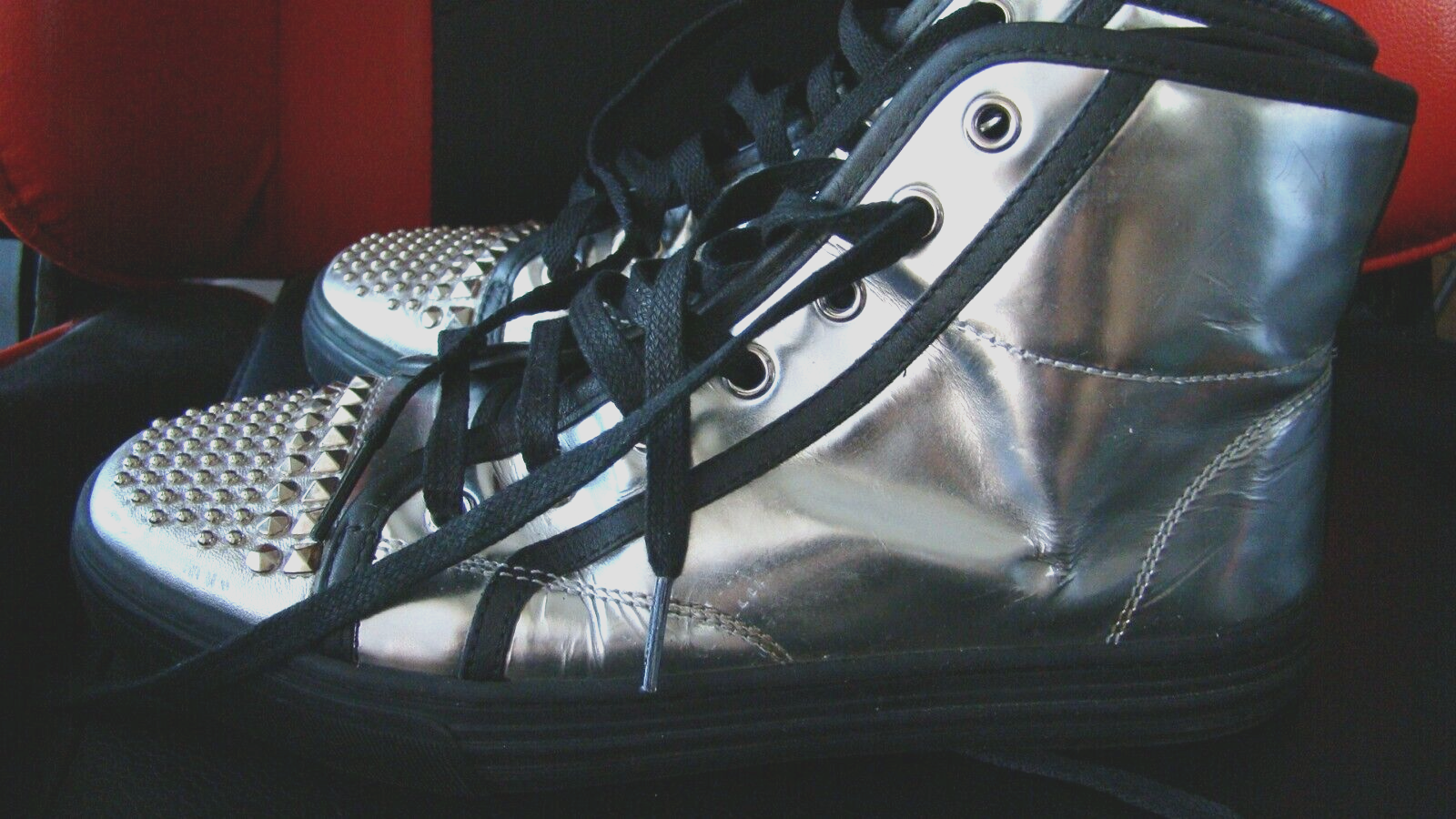 Gucci Silver Metallic Leather Spikes Studded Sneakers Boots Gucci Silver Metallic Leather Spikes Studded Sneakers Boots
