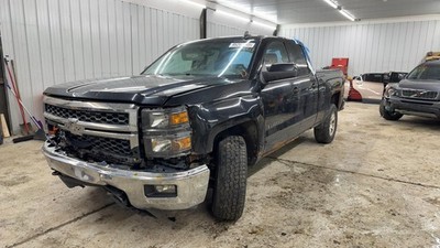 Used Right Front Door Regulator fits: CHEVY SILVERADO 1500 Right 14-19