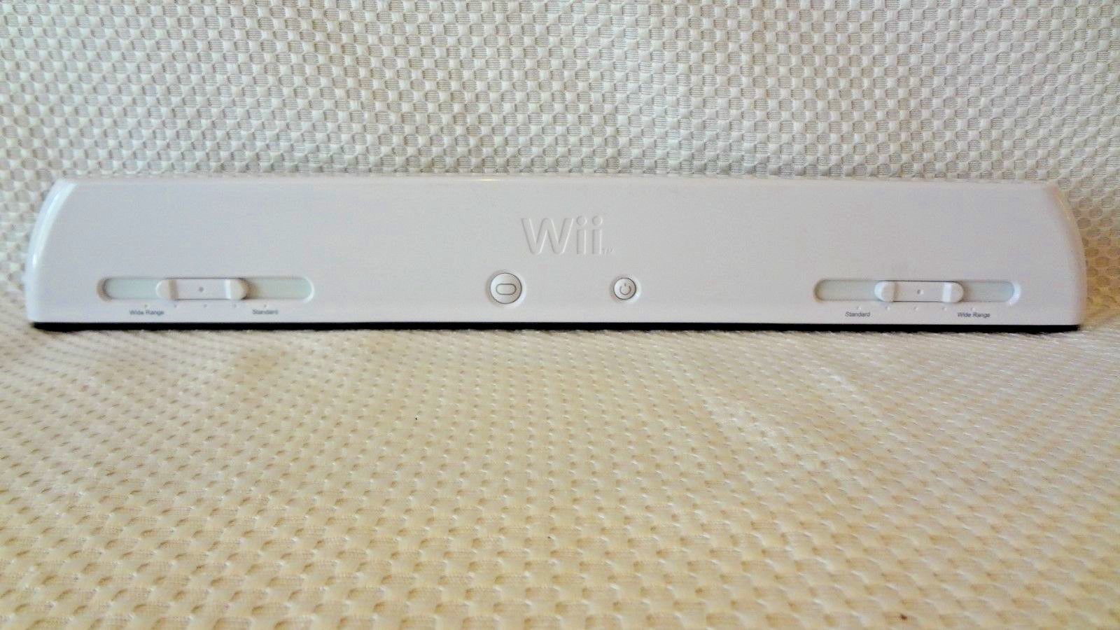 GENUINE NINTENDO Wii WIRELSS ULTRA SENSOR BAR 091002 - WHITE