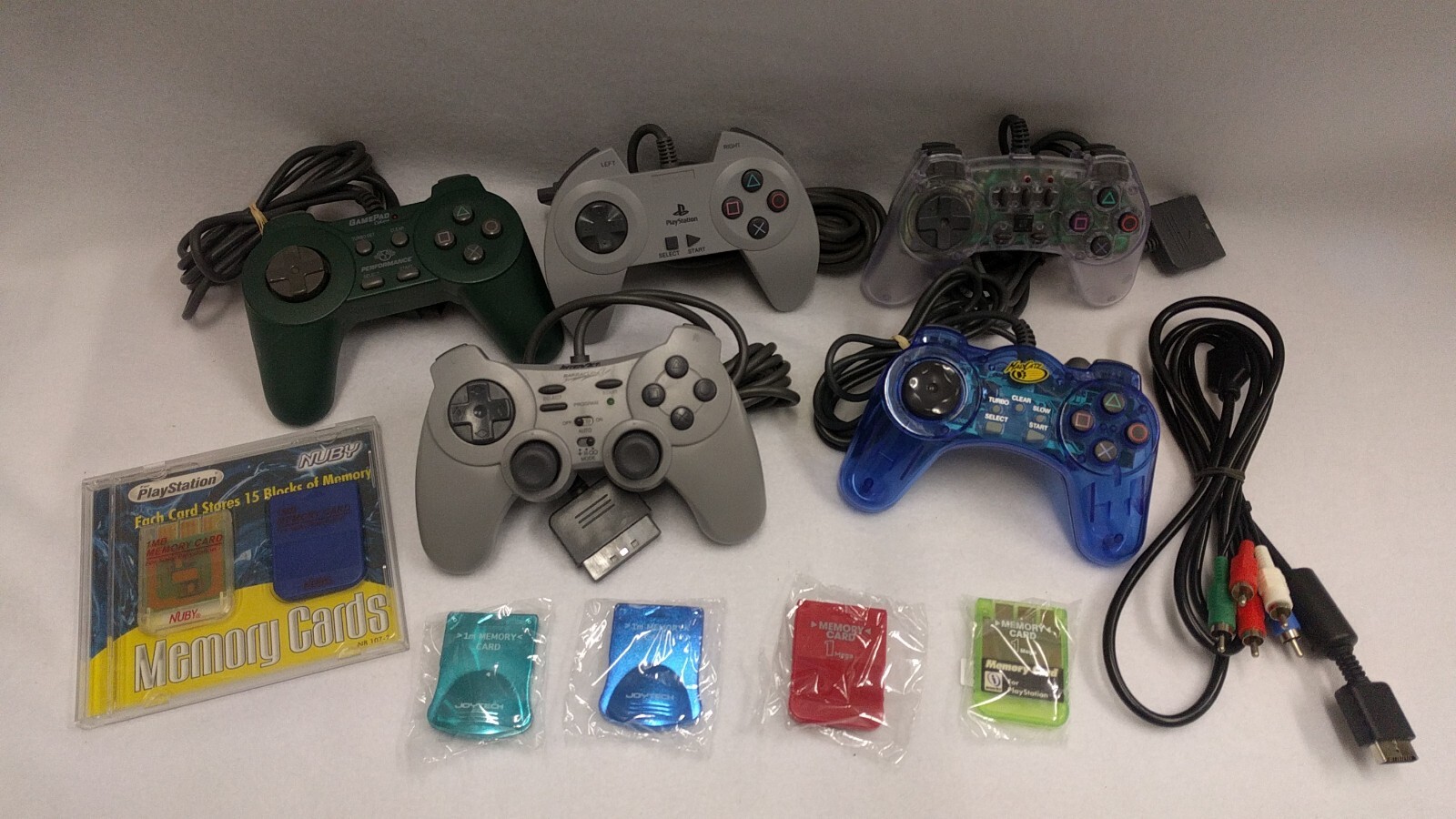 PlayStation2 - PlayStation2  コントローラ2個、ソフト2個、memory card 61CTItvUzSL._UF894,1000_QL80_.jpg