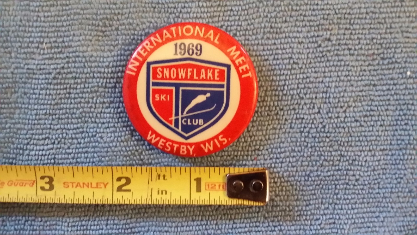 1969 WESTBY SNOWFLAKE SKI CLUB INVITATIONAL MEET PINBACK BUTTON WI