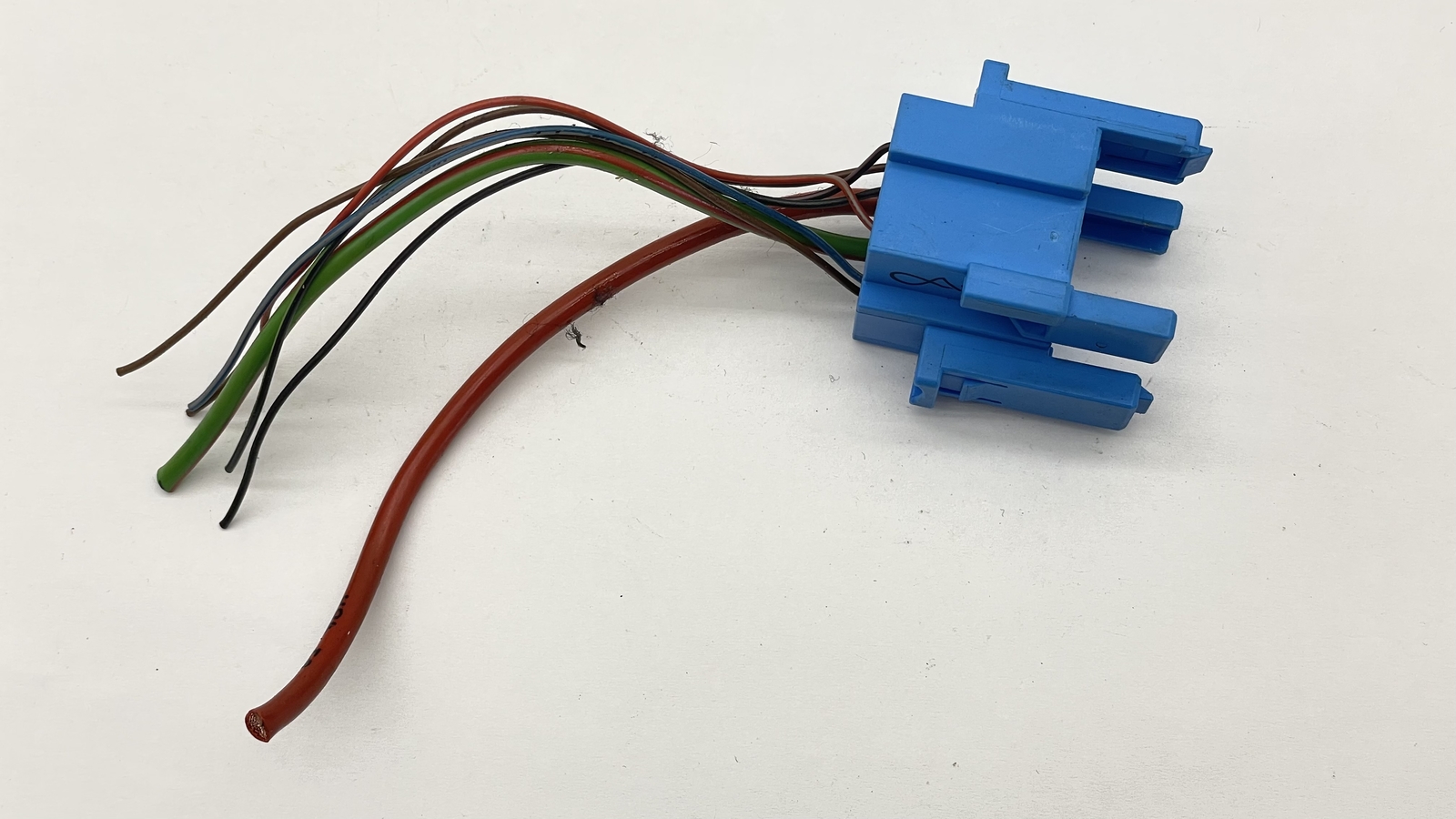 Audi Blue 8 Port Fuse Connector 8 Wire Pigtail OEM #8K0937529